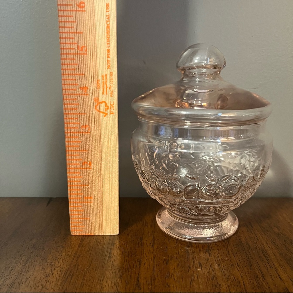 vintage Studio Nova pink glass candy dish with a lid. - Picture 9 of 11